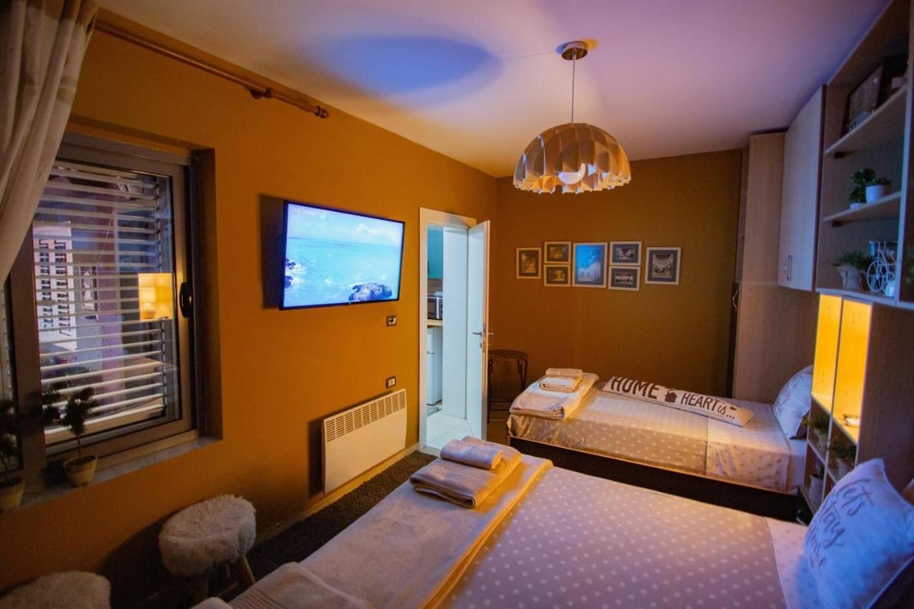 Villa Elezi คอร์เชอ ภายนอก รูปภาพ