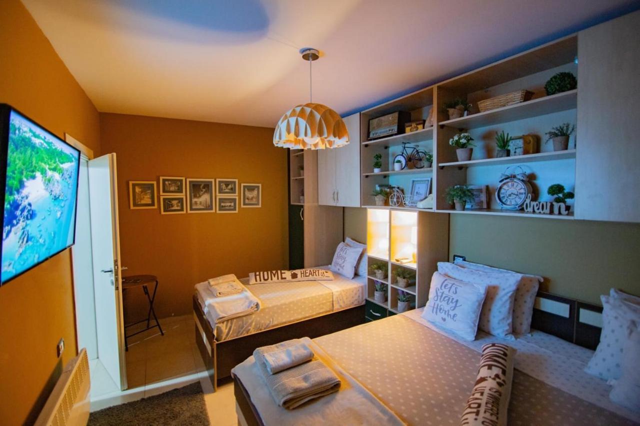 Villa Elezi คอร์เชอ ภายนอก รูปภาพ